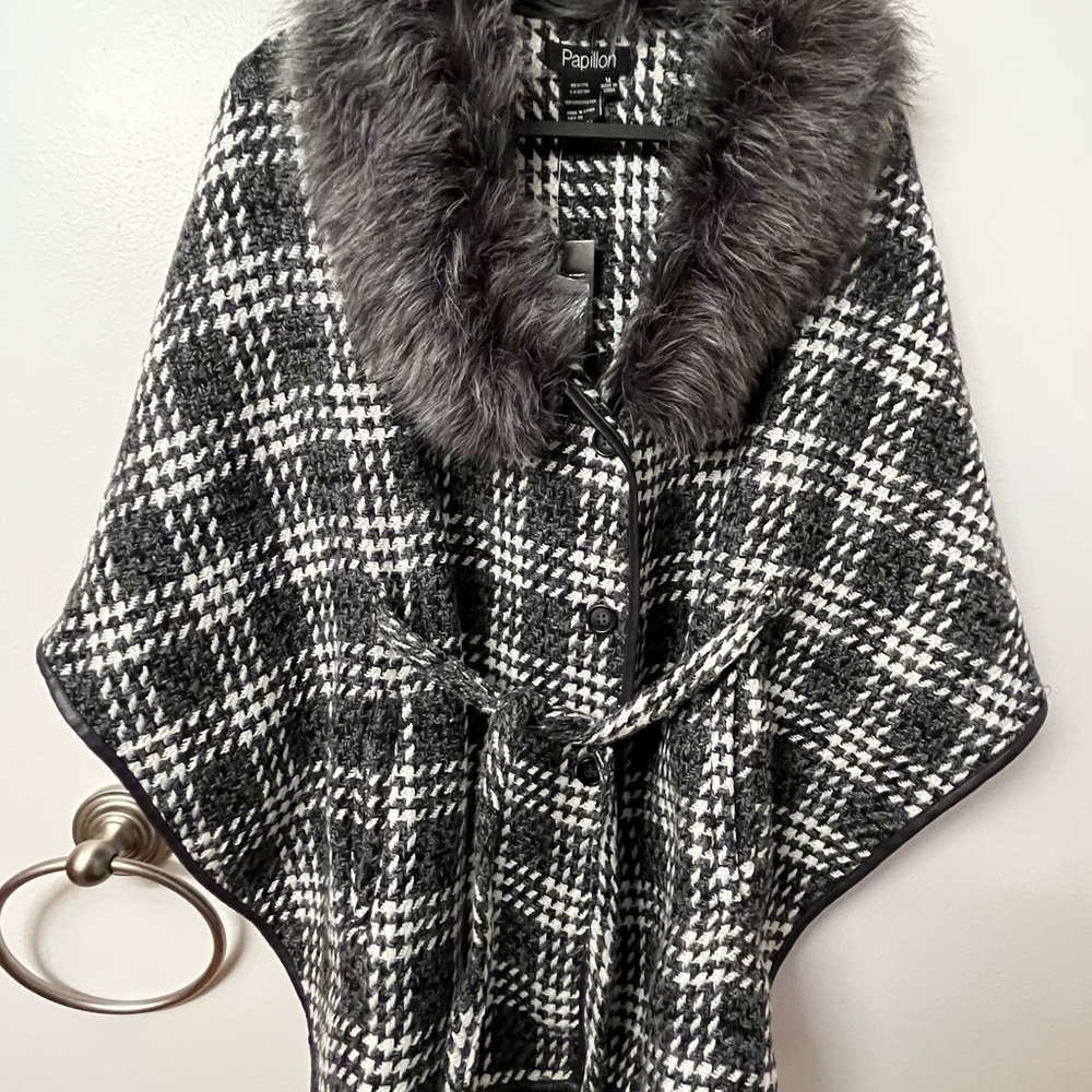Papillon Poncho Cape Jacket with Faux Fur Collar NWT